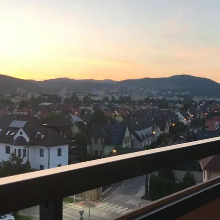 شقة Iman With Privat Garage Parking Free, 5 Minute Walk To The Center *